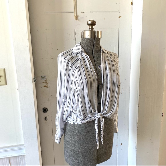 BDG for UO Tie Front Stripe Over Blouse Top - Picture 4 of 12